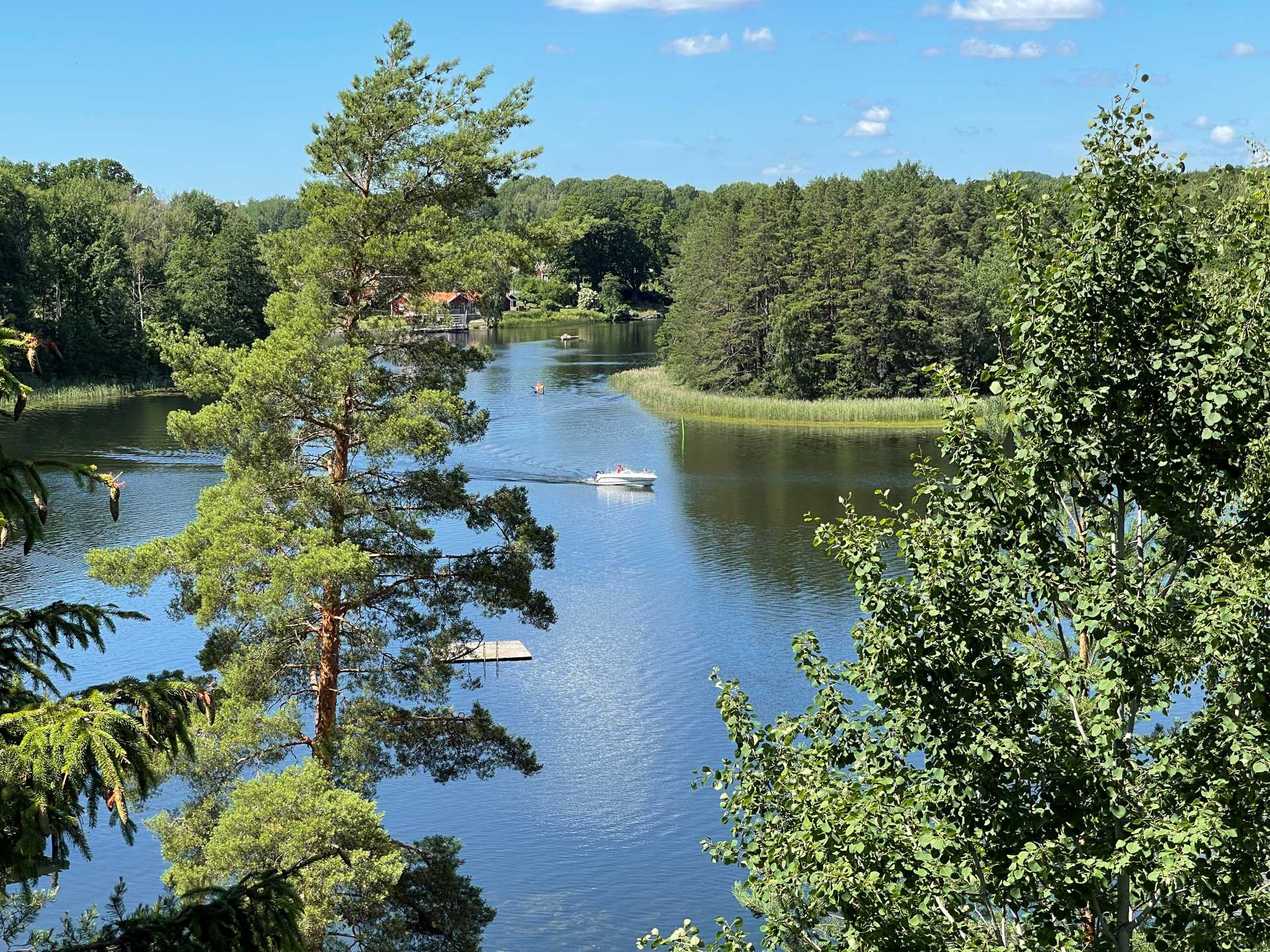 Vårdnäs-sommar-sjön Rängen
