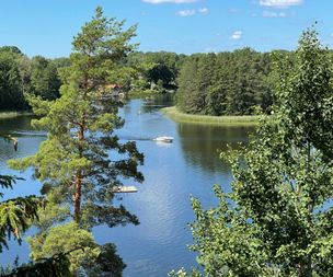 Vårdnäs-sommar-sjön Rängen